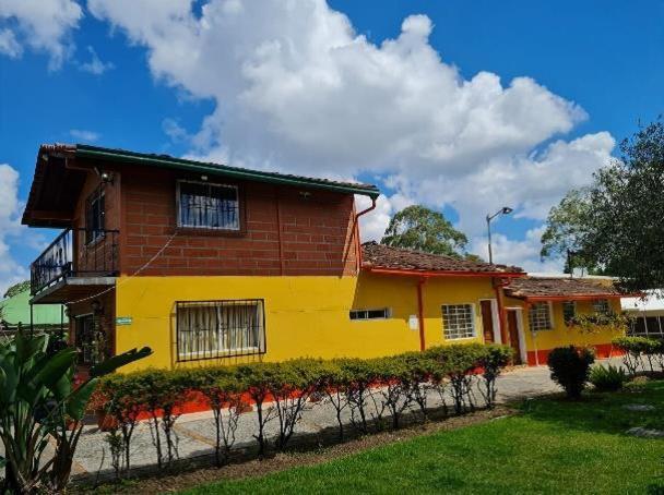 Finca Hotel La Ponderosa Rionegro Esterno foto